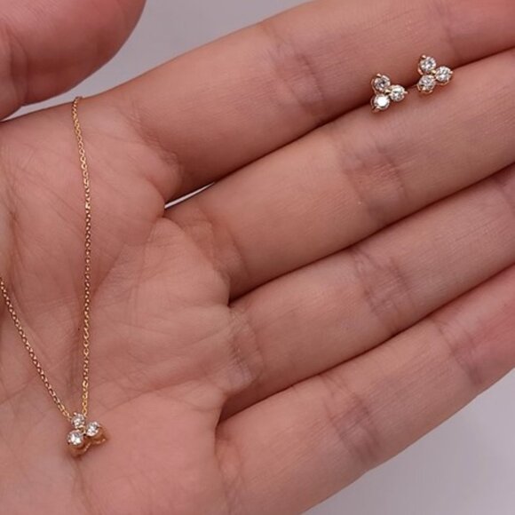 14Kt Gold 0.24 Ct Lab Grown Diamond 3 Stones Diamond Earrings - Picture 5 of 7